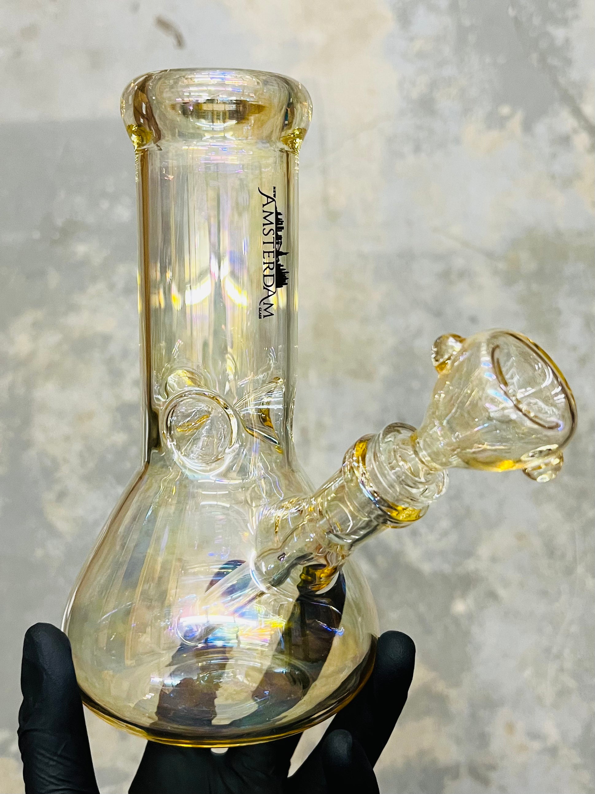 V 9 - 9” Beaker